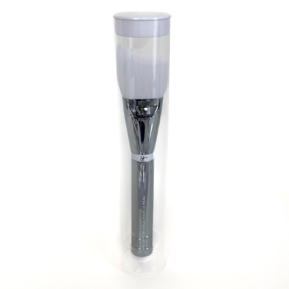 IT Cosmetics Brush #707 Heavenly Skin - Skin-Hugging Foundation Brush No 707